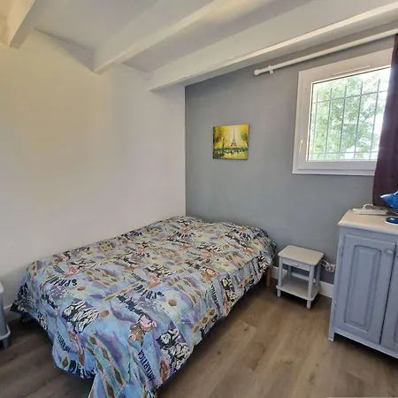 Apartment 6 Pers. Avec Piscine, Tennis Et Petanque - - Fr-1-387-36