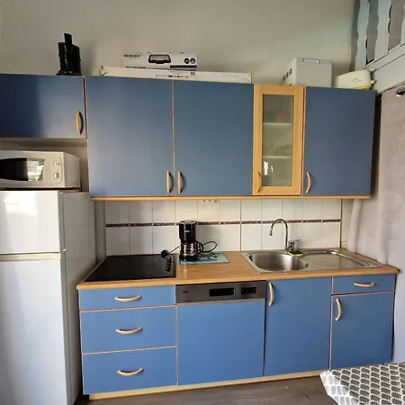 6 Pers. Avec Piscine, Tennis Et Petanque - - Fr-1-387-36 *