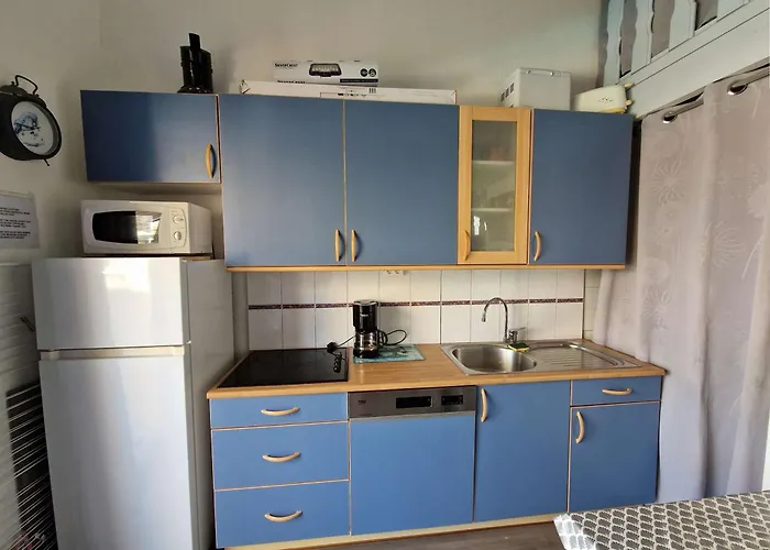 6 Pers. Avec Piscine, Tennis Et Petanque - - Fr-1-387-36 *